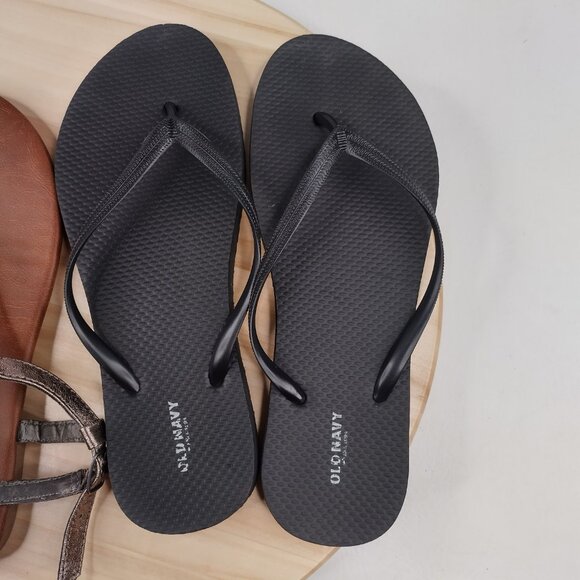 Maurices Strappy Bronze Sandals and Black Flip Flops (Lot of 2 pair) Women US 9 - Picture 3 of 13